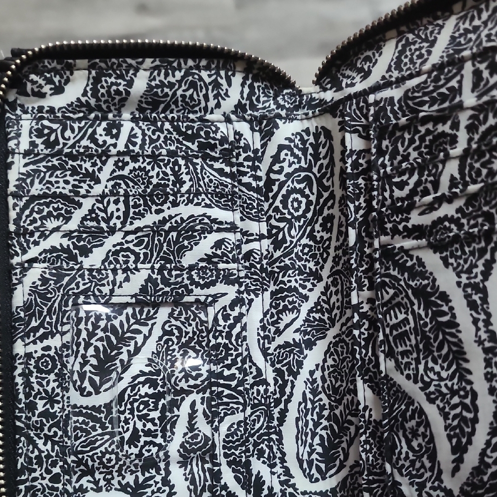 Vera Bradley Elegant Black Crossbody Bag - Picture 8 of 8